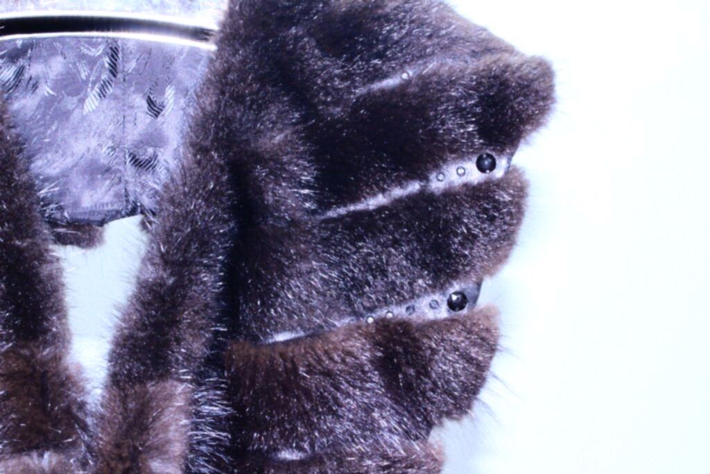 Ателье "Модерн" предлагает выгодные скидки на пошив и ремонт любой сложности, а так же на коллекцию головных уборов